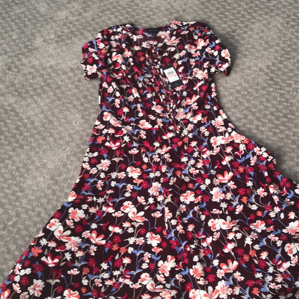 Tommy Hilfiger short sleeve dress .